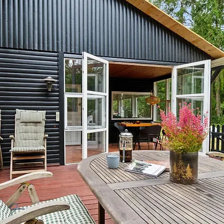 Holiday home Eirik - 700m From The Sea By Interhome Vester Somarken